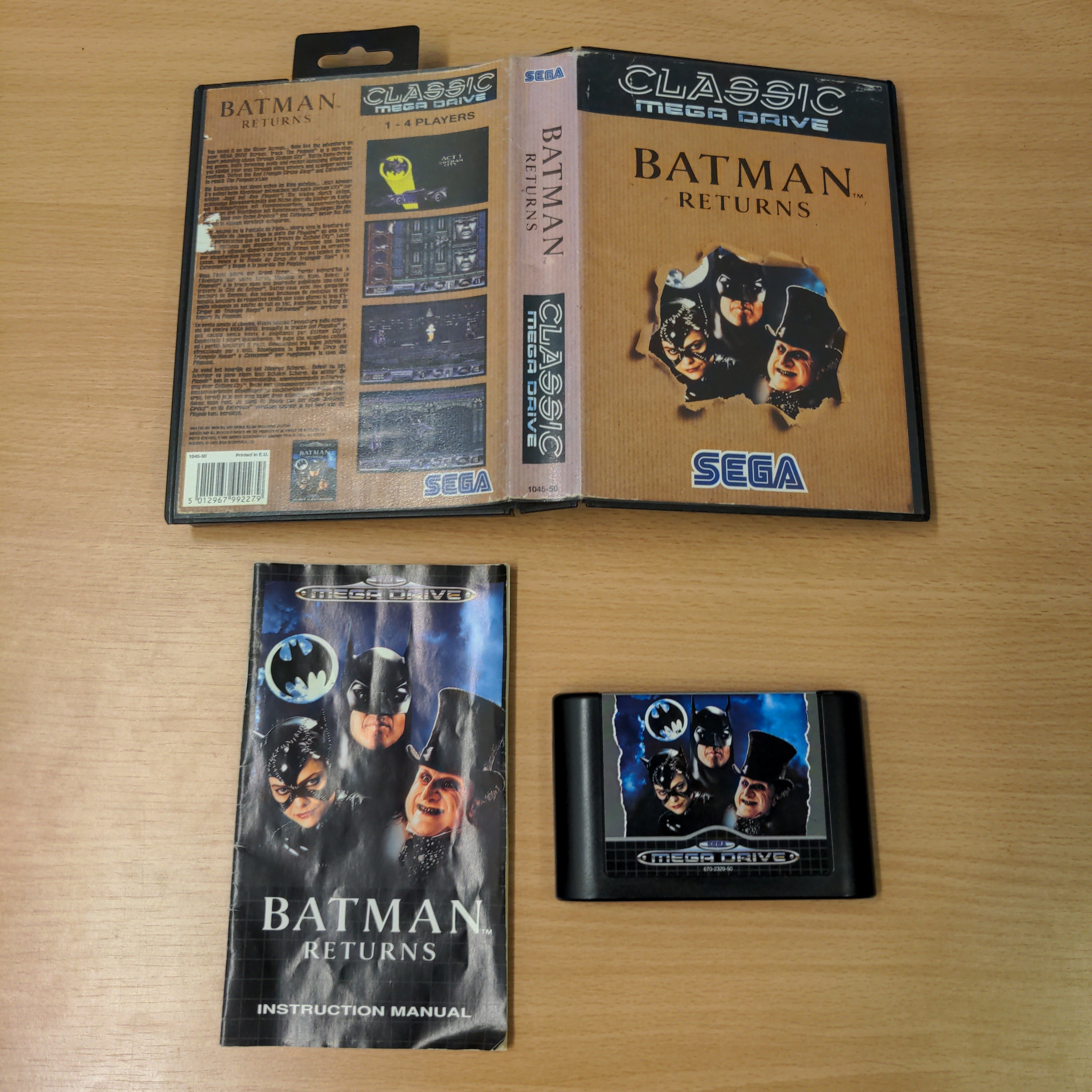 Batman Returns brown box classic Sega Mega Drive game complete Batman Returns brown box classic Sega Mega Drive game complete